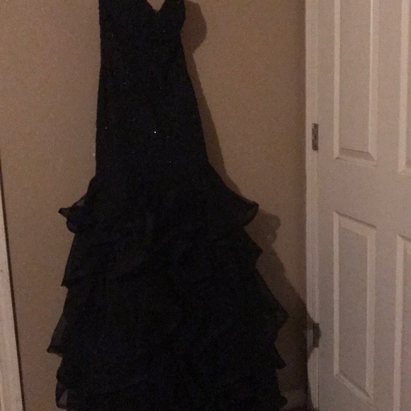 Black sequen mermaid formal dress( you make offer) - Picture 5 of 5